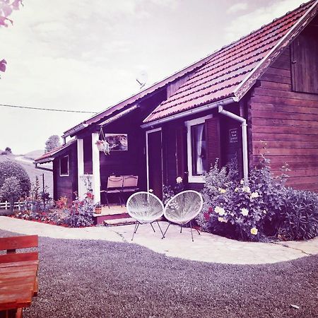 Wooden House Nela Near Plitvice Lakes Smoljanac Luaran gambar