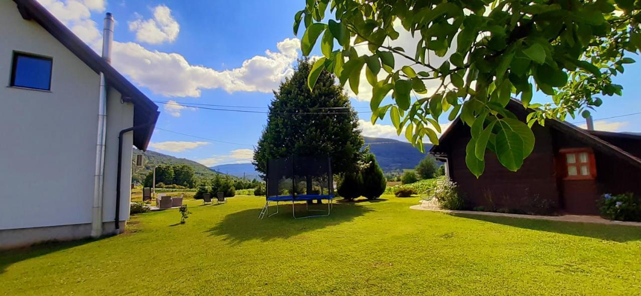 Wooden House Nela Near Plitvice Lakes Smoljanac Luaran gambar