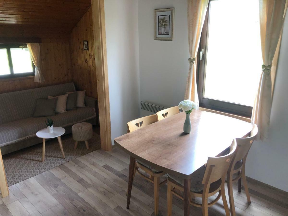 Wooden House Nela Near Plitvice Lakes Smoljanac Luaran gambar